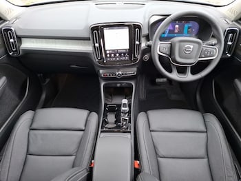 Used Volvo XC40 2025 for sale - 79505830: Photo