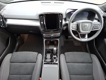 Used Volvo XC40 2025 for sale - 77299446: Photo