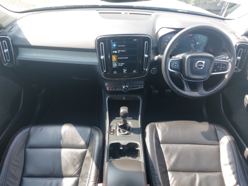 Used Volvo XC40 2022 for sale - 76389640: Photo 2