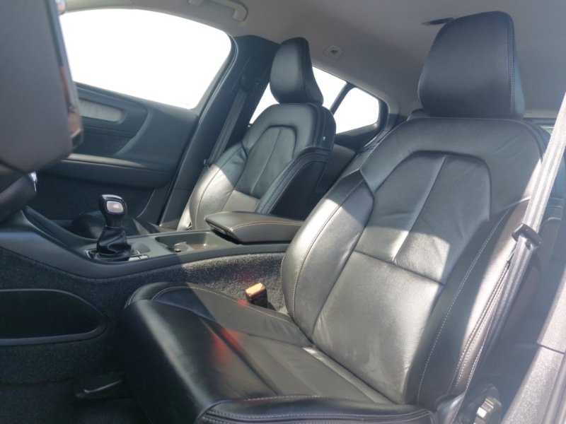 Used Volvo XC40 2022 for sale - 76389640: Photo 5