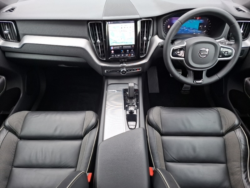 Used Volvo XC60 2022 for sale - 78155782: Photo 2