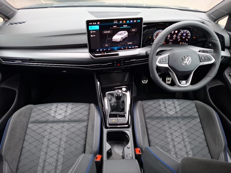 Used Volkswagen Golf 2025 for sale - 77921900: Photo 2