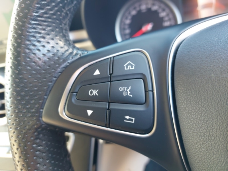 Used Mercedes-Benz GLC 2018 for sale - 76575707: Photo 15