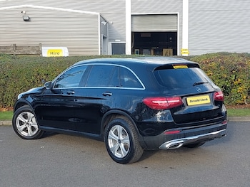 Used Mercedes-Benz GLC 2018 for sale - 76575707: Photo