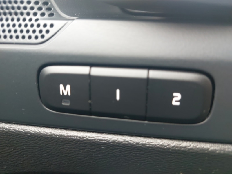 Used Volvo XC40 2023 for sale - 76442235: Photo 13