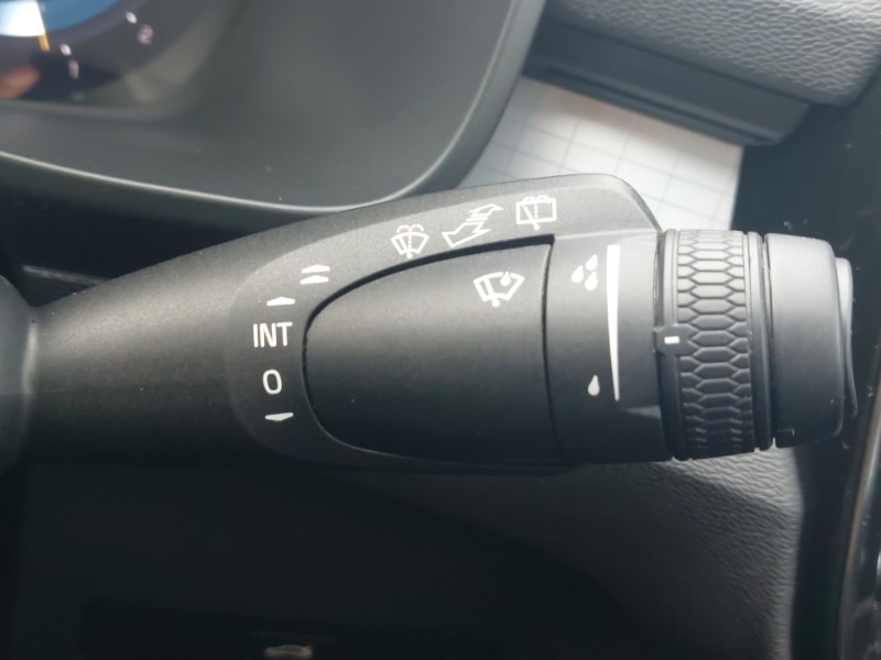 Used Volvo XC40 2023 for sale - 76442235: Photo 14