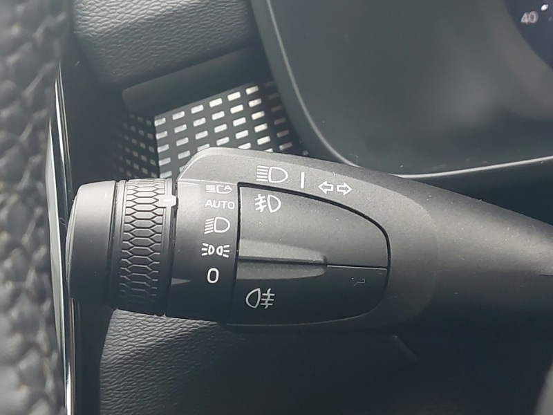 Used Volvo XC40 2024 for sale - 76389652: Photo 17