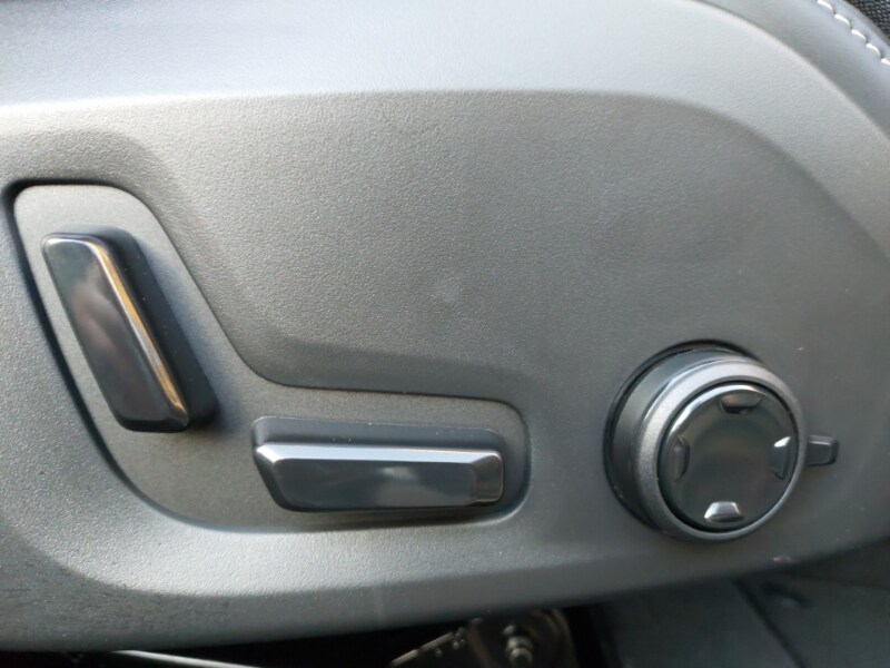 Used Volvo XC60 2025 for sale - 76683762: Photo 12