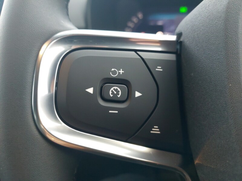 Used Volvo XC40 2025 for sale - 77580201: Photo 12