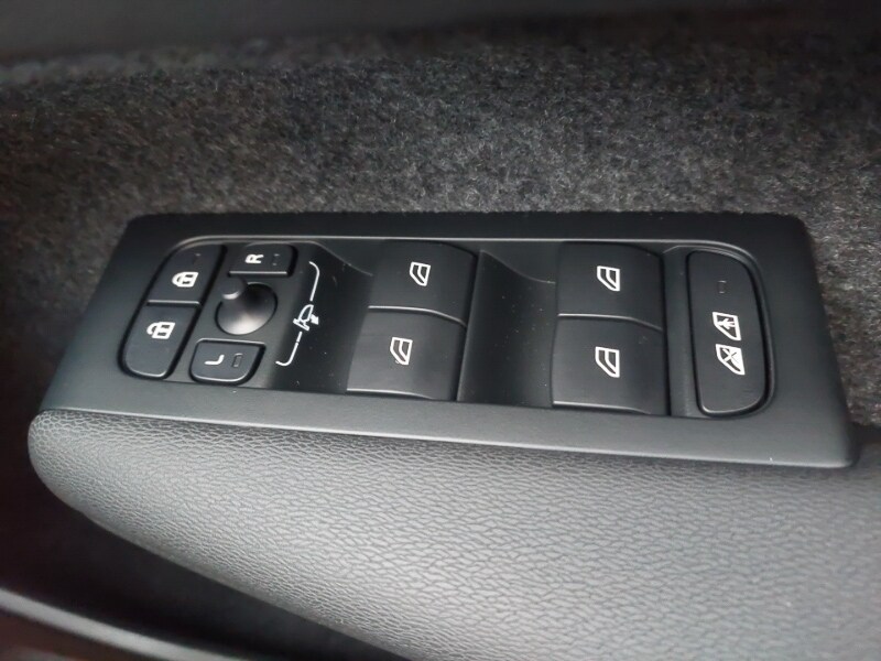 Used Volvo XC40 2025 for sale - 77580201: Photo 18