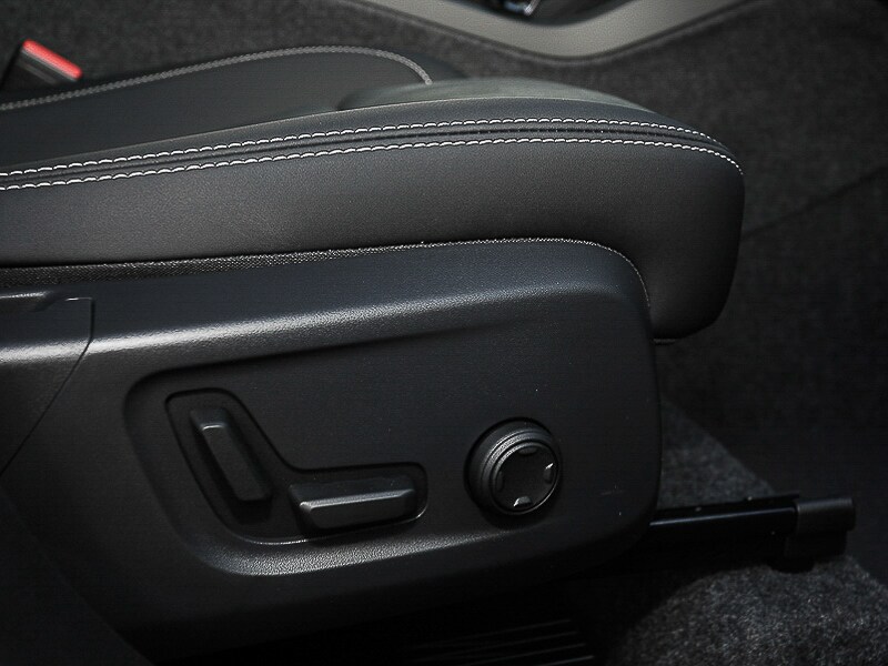 Used Volvo XC40 2025 for sale - 77543978: Photo 15