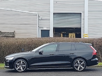Used Volvo V60 2025 for sale - 78051747: Photo