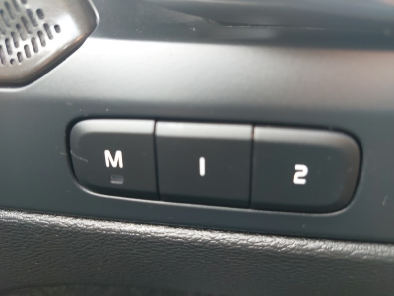 Used Volvo XC40 2023 for sale - 76389654: Photo 13