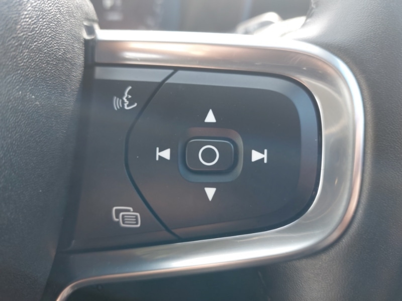 Used Volvo XC40 2023 for sale - 76389654: Photo 14