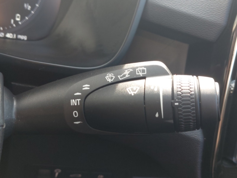 Used Volvo XC40 2023 for sale - 76389654: Photo 16