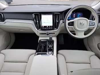 Used Volvo V60 2025 for sale - 79106128: Photo