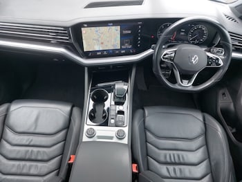 Used Volkswagen Touareg 2020 for sale - 78889774: Photo