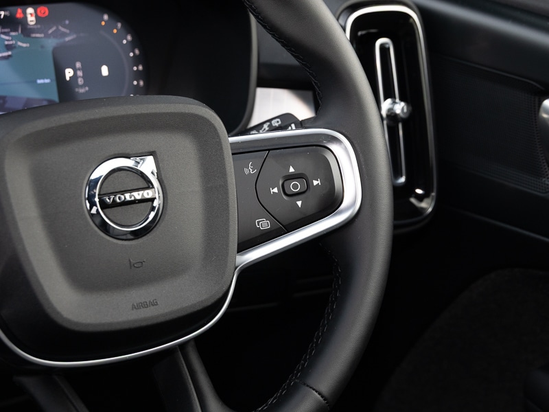 Used Volvo XC40 2025 for sale - 77105512: Photo 11