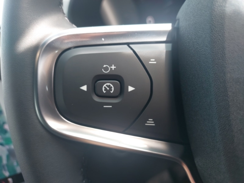 Used Volvo XC40 2025 for sale - 77552769: Photo 16