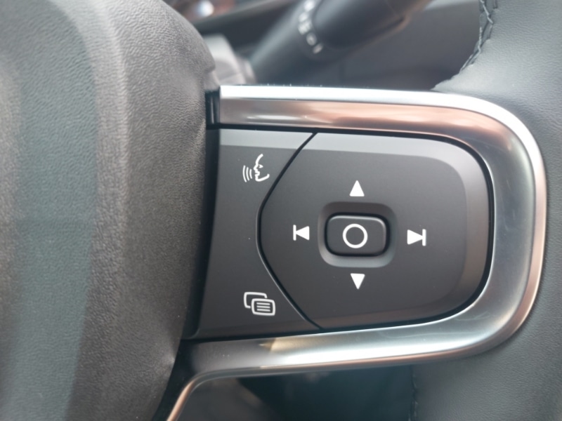 Used Volvo XC40 2025 for sale - 77552769: Photo 17