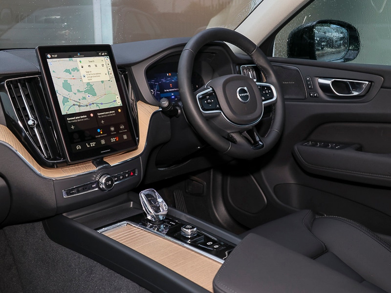 Used Volvo XC60 2025 for sale - 76587239: Photo 15