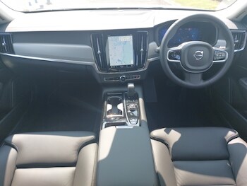 Used Volvo V90 2025 for sale - 78600364: Photo