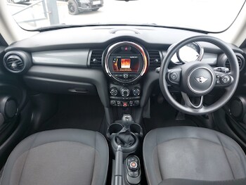 Used MINI Hatch 2020 for sale - 78441001: Photo