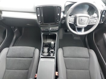 Used Volvo XC40 2026 for sale - 78945427: Photo