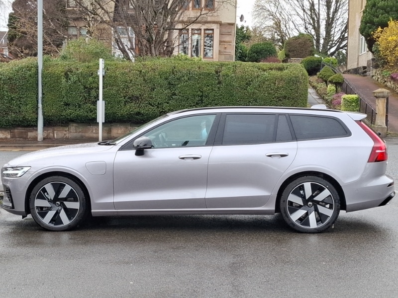 Used Volvo V60 2025 for sale - 78113353: Photo 4
