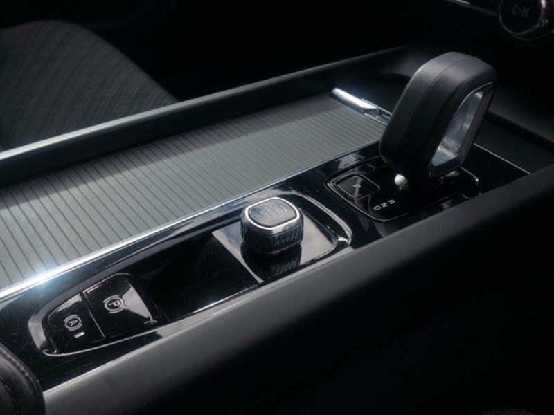 Used Volvo V60 2023 for sale - 76442237: Photo 13