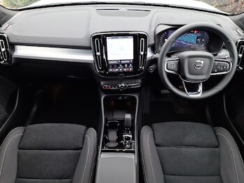 Used Volvo XC40 2025 for sale - 77526672: Photo