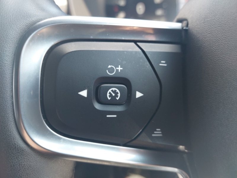 Used Volvo XC40 2022 for sale - 77281560: Photo 15