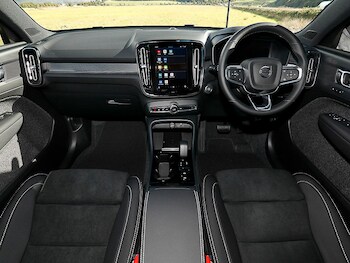 Used Volvo XC40 2025 for sale - 77522659: Photo