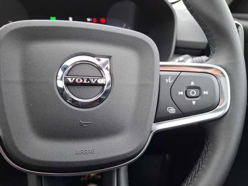 Used Volvo XC40 2025 for sale - 77921894: Photo 12