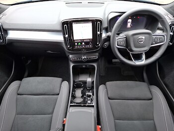 Used Volvo XC40 2026 for sale - 78945431: Photo