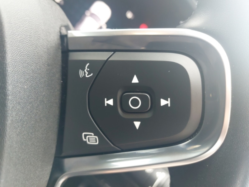 Used Volvo XC40 2021 for sale - 76442243: Photo 14