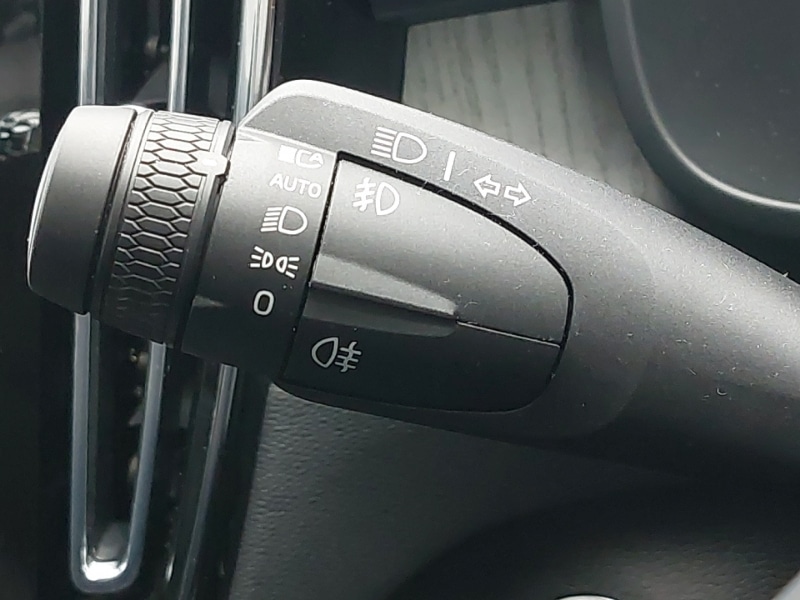 Used Volvo XC40 2025 for sale - 77674371: Photo 15