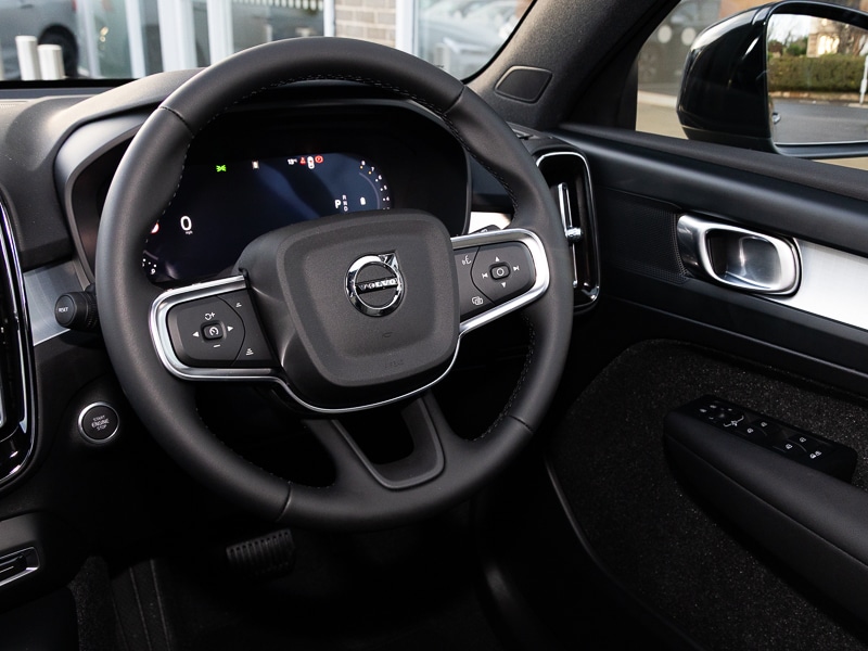 Used Volvo XC40 2025 for sale - 76958955: Photo 10