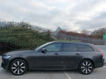 Used Volvo V90 2024 for sale - 77062489: Photo
