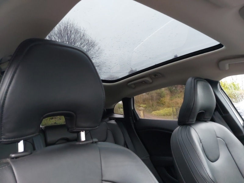 Used Volvo V40 2019 for sale - 77623083: Photo 17