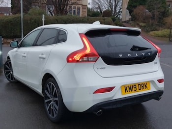Used Volvo V40 2019 for sale - 77623083: Photo