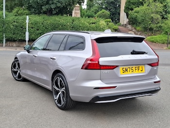 Used Volvo V60 2025 for sale - 79106113: Photo