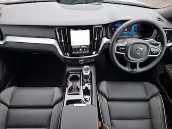 Used Volvo V60 2025 for sale - 78994472: Photo
