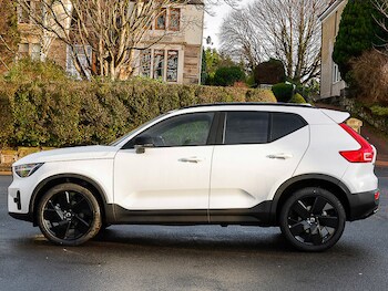 Used Volvo XC40 2025 for sale - 77543959: Photo