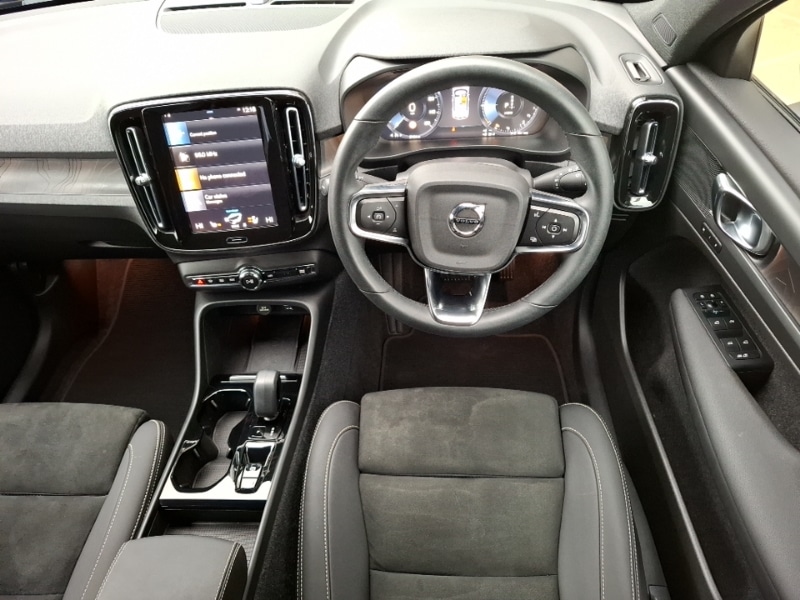 Used Volvo XC40 2022 for sale - 77034885: Photo 2