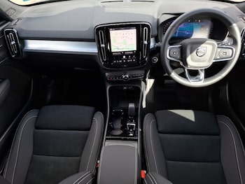 Used Volvo XC40 2025 for sale - 78268987: Photo