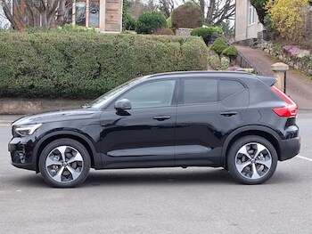 Used Volvo XC40 2025 for sale - 77921890: Photo