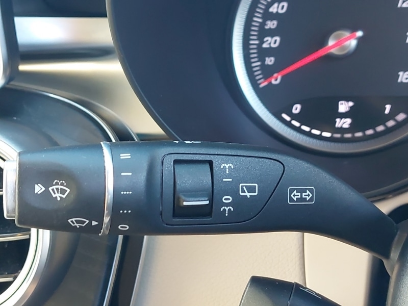 Used Mercedes-Benz GLC 2018 for sale - 76737166: Photo 17