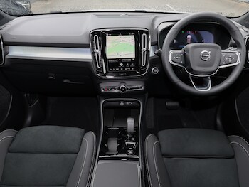 Used Volvo XC40 2026 for sale - 78945434: Photo