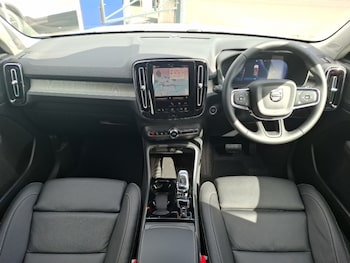 Used Volvo XC40 2025 for sale - 78567809: Photo